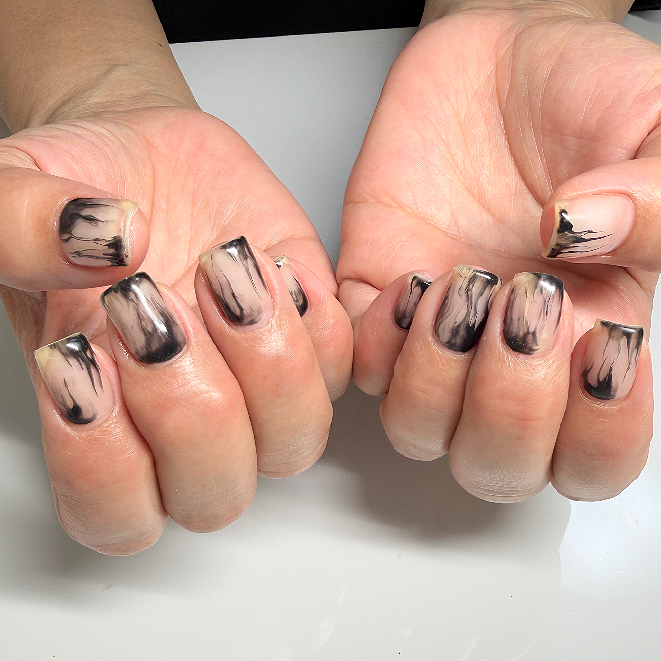 Nails_M