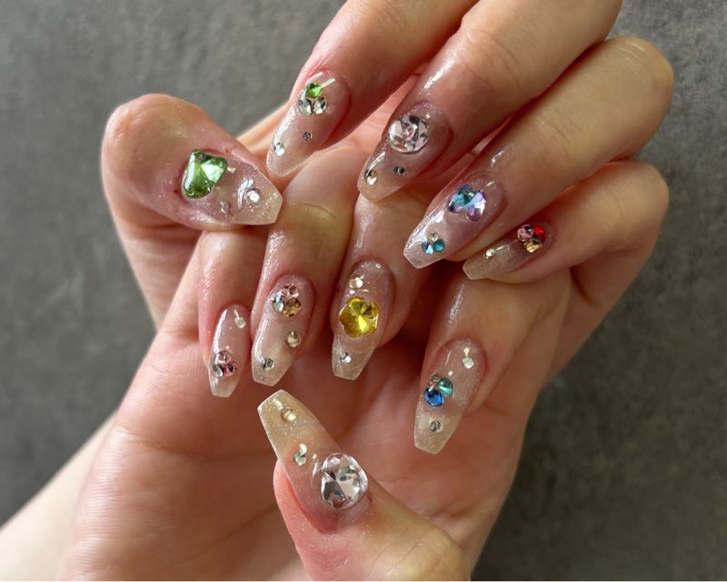 Nail Ravie