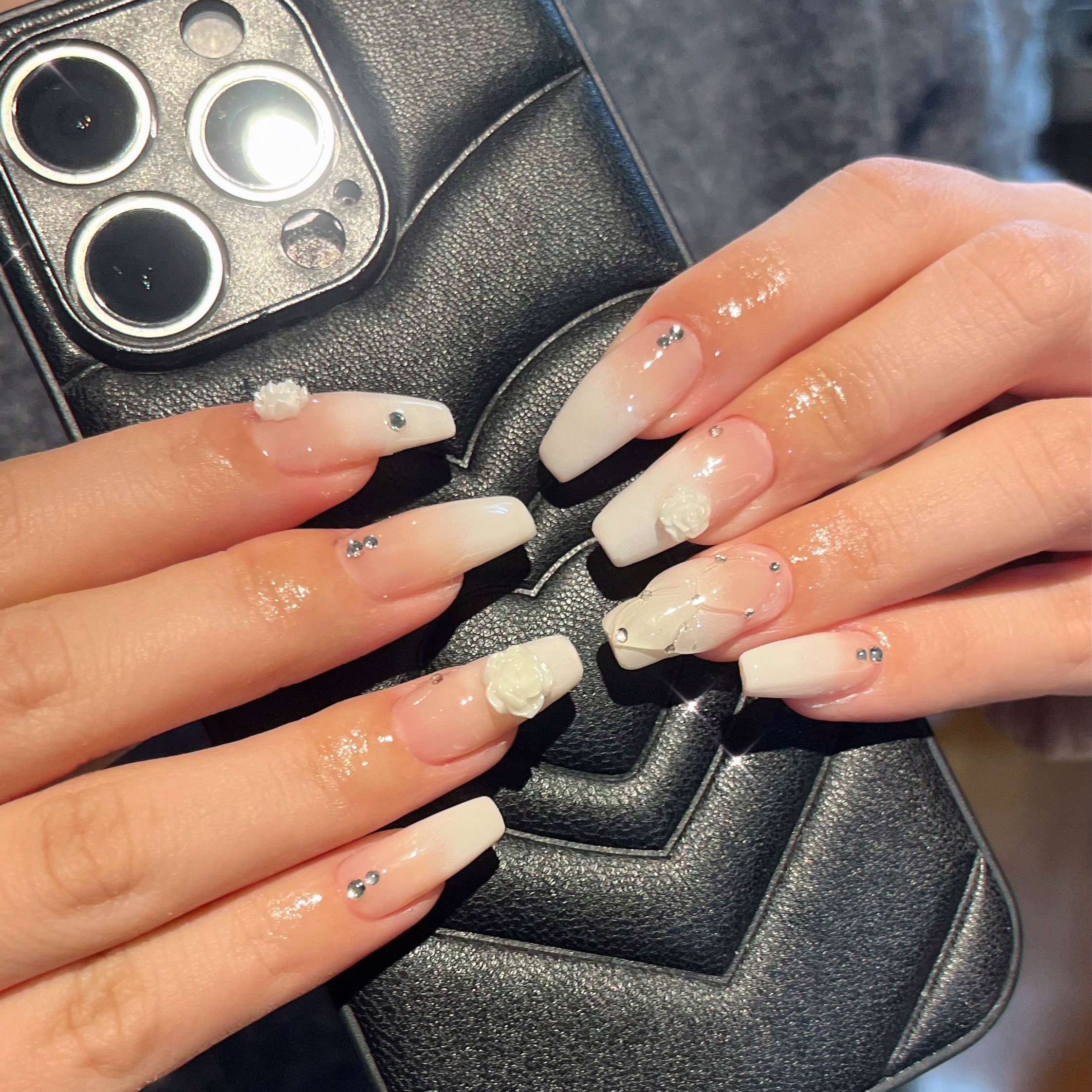 nails__mako
