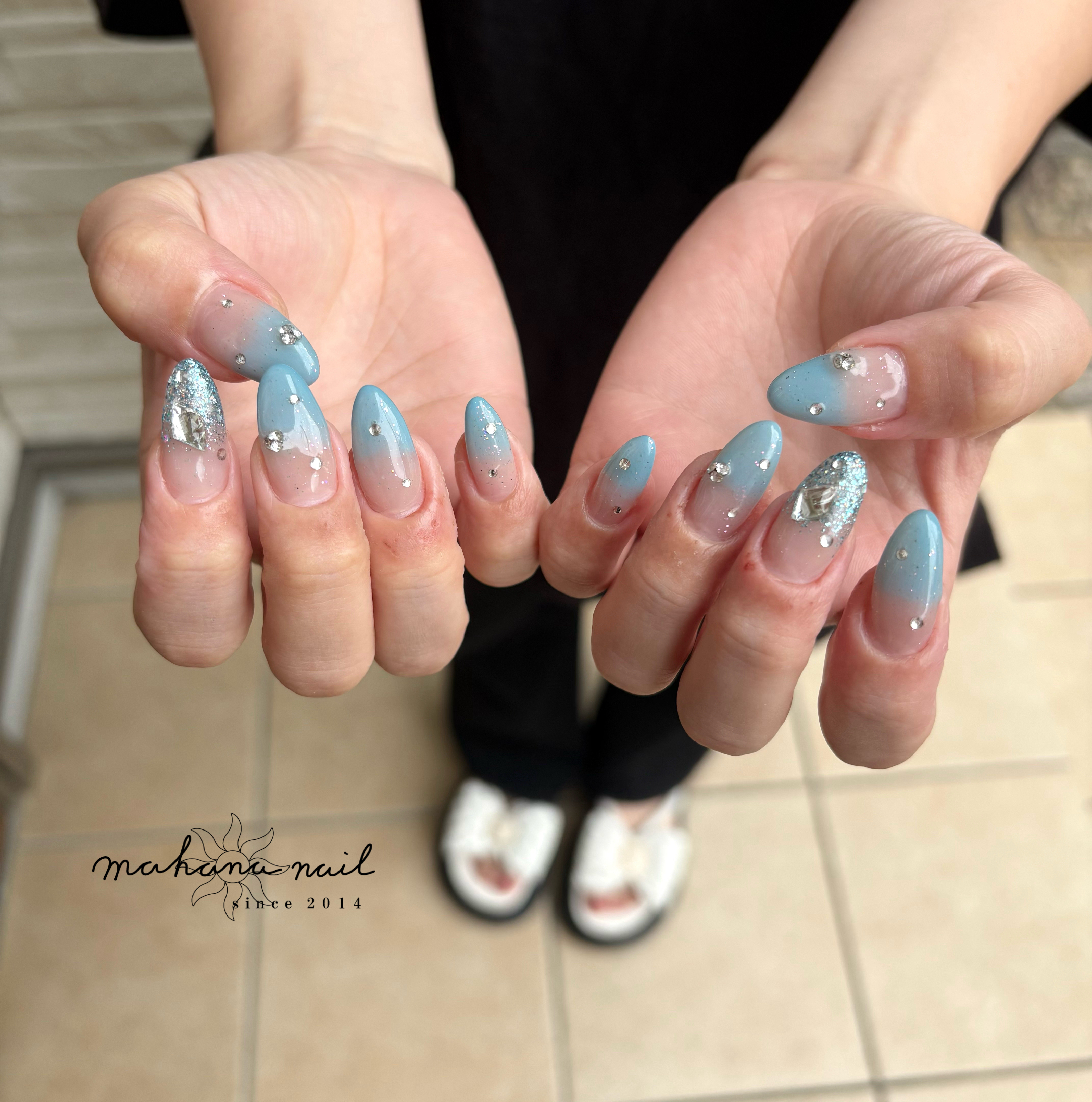 mahana_nail