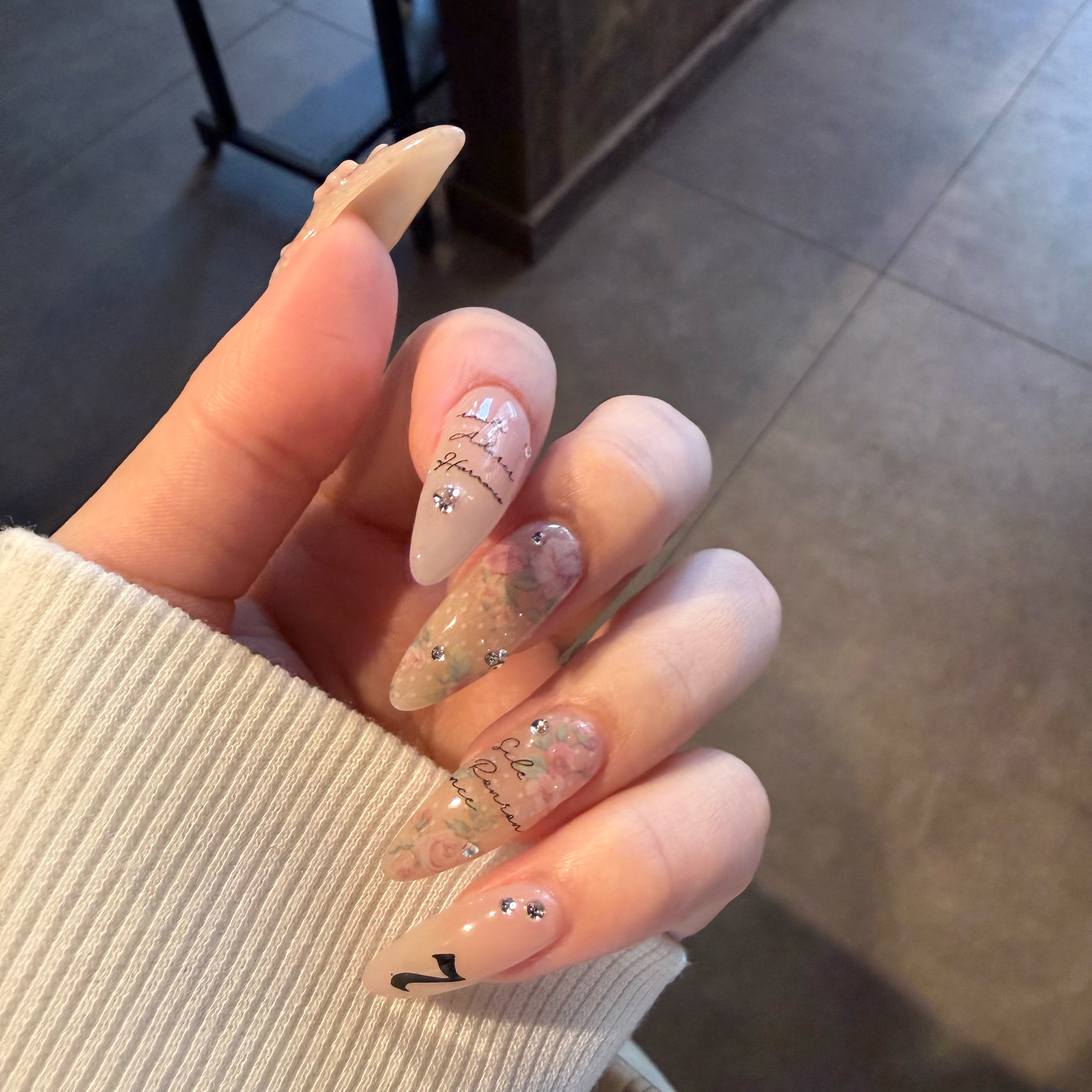 momo_nail01