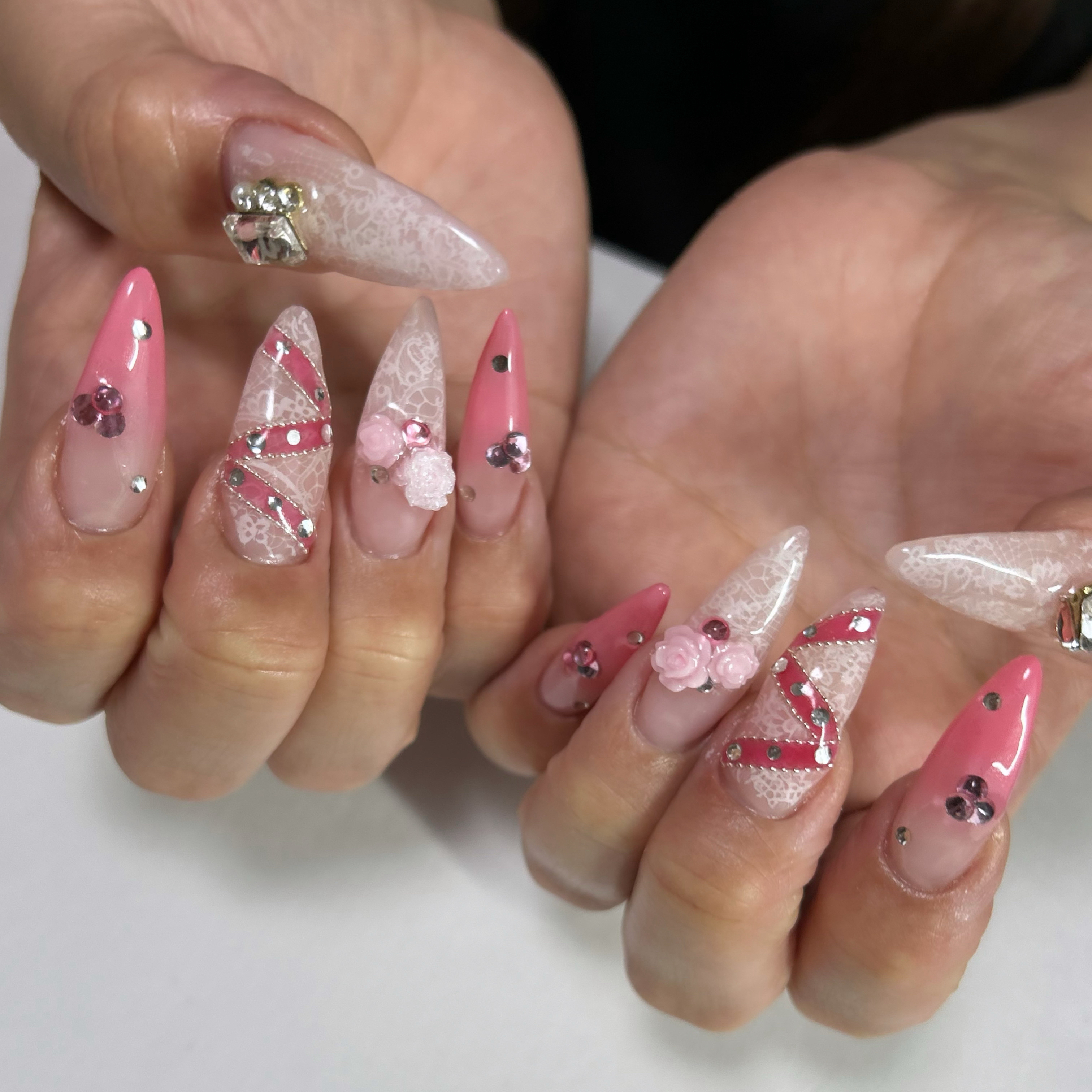 Luna___nails