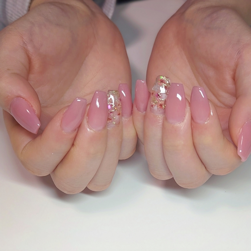 Nail_yello