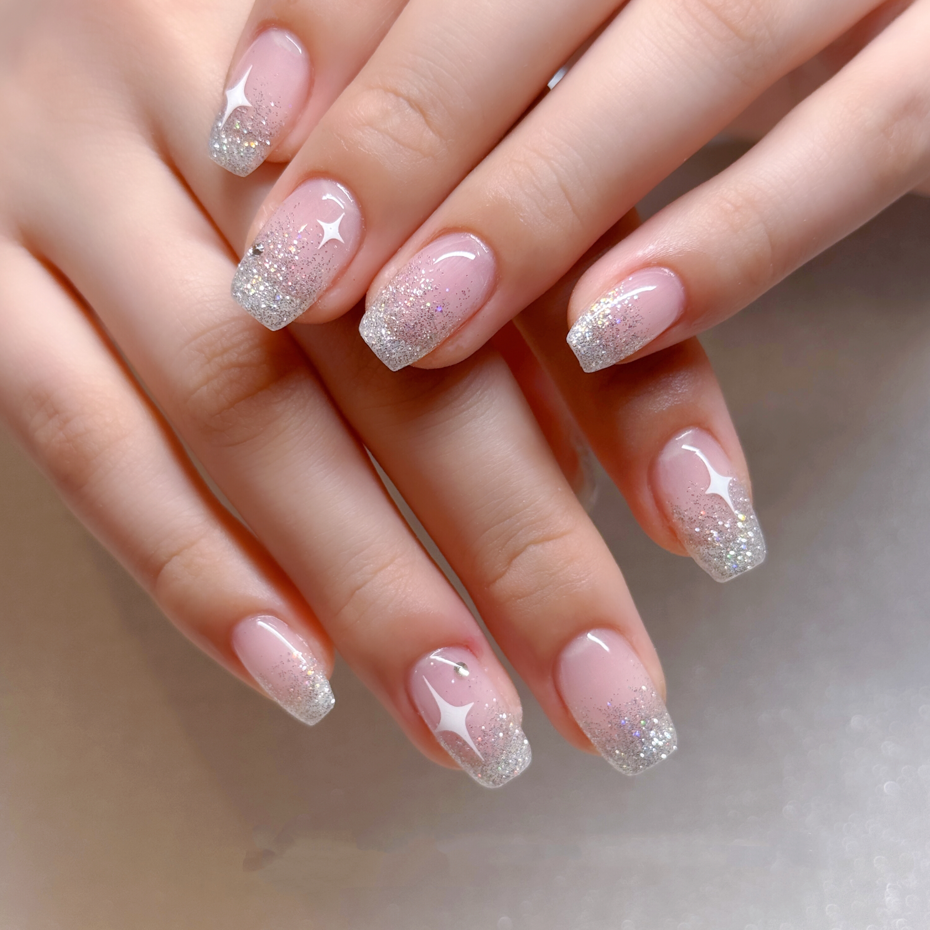 CREBIA_nail_hitomi