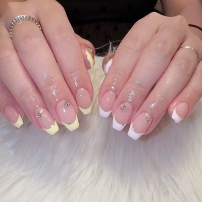 🎀オフ込みフレンチネイル🌷
