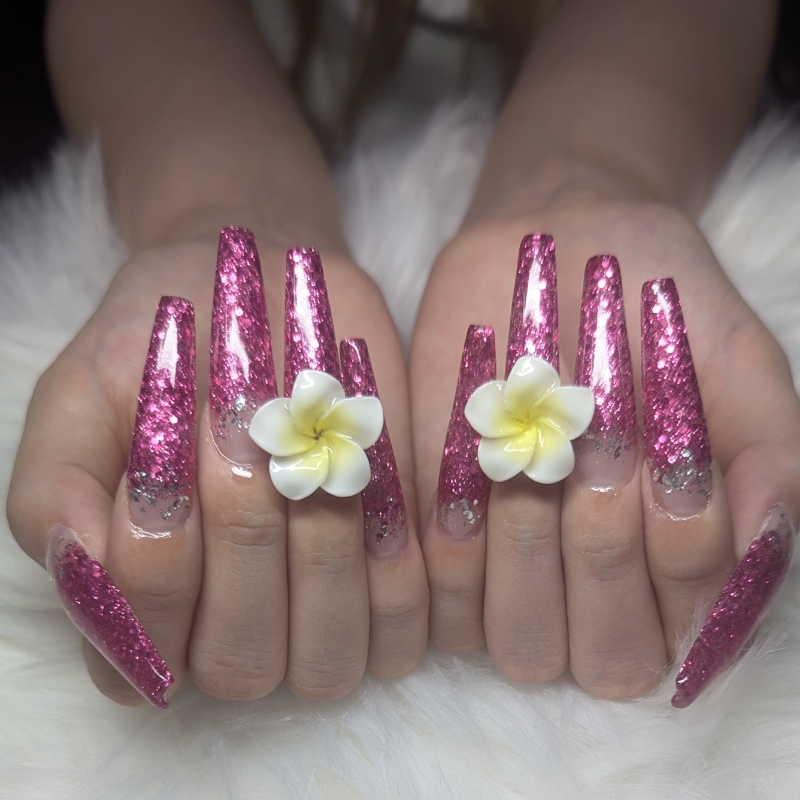Nail_yello