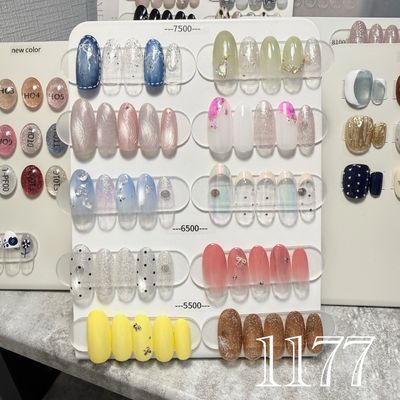 定額デザインネイル🫧🤍¥5500〜