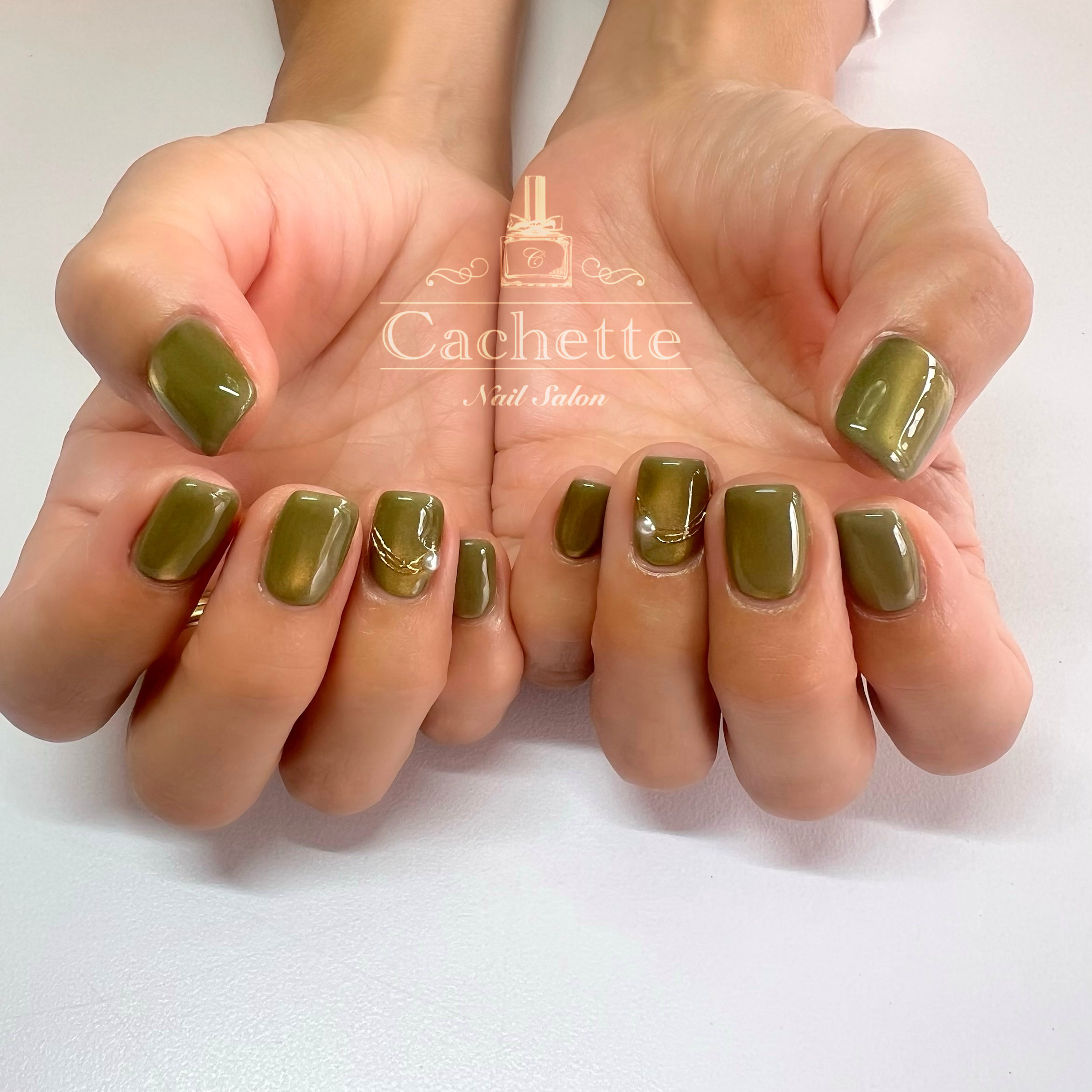 nail_cachette