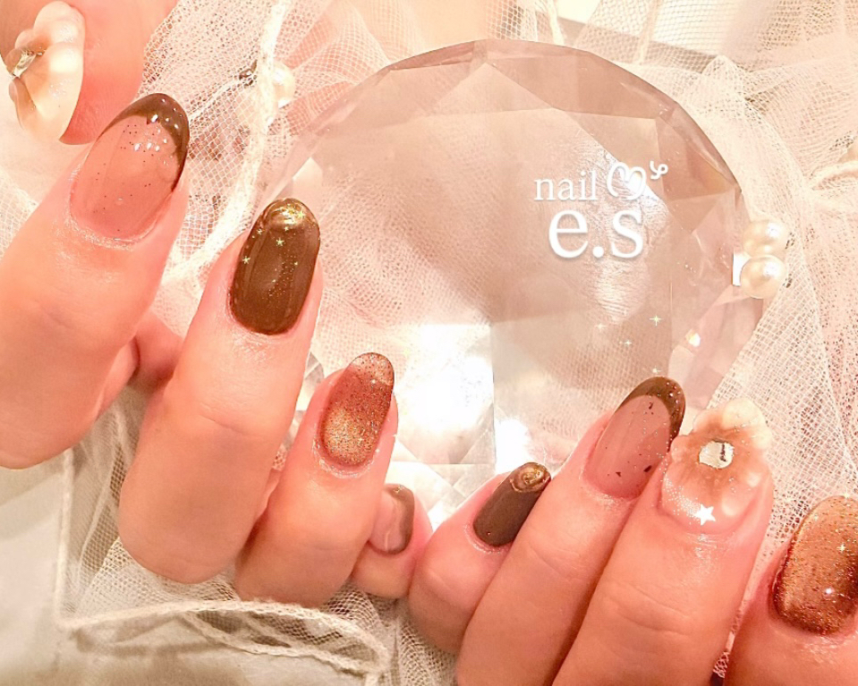 e.s_nail
