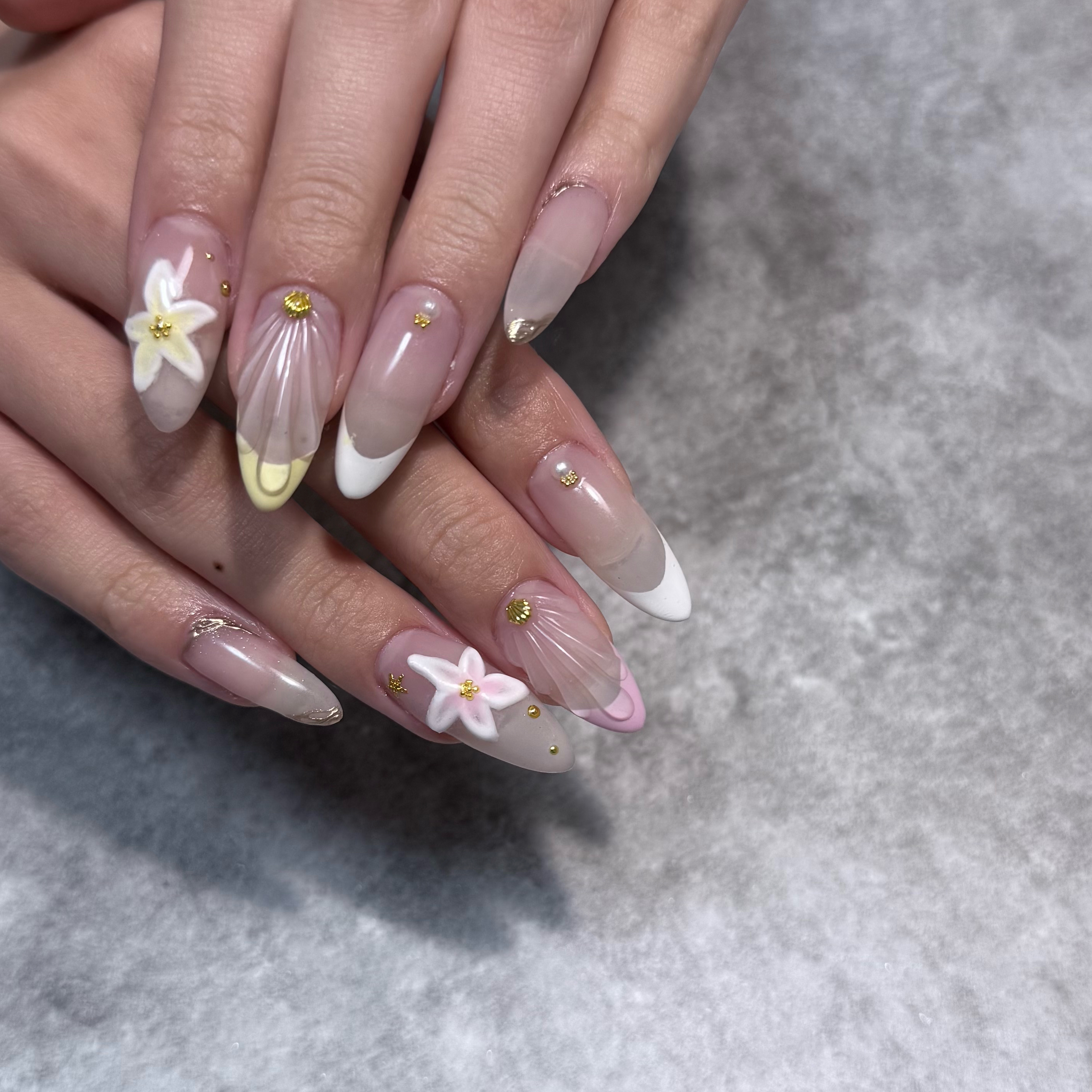 mony.nail_