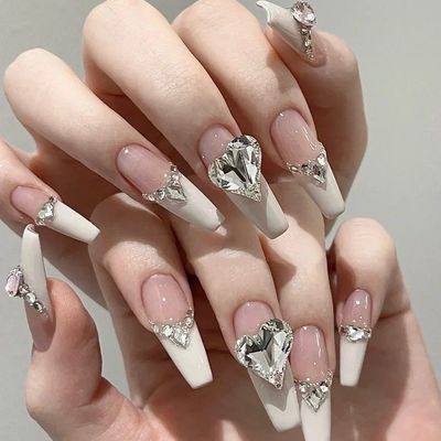 お好きなパーツやデザインをお選びいただけます✨
持ち込みデザインもOKです💅💕