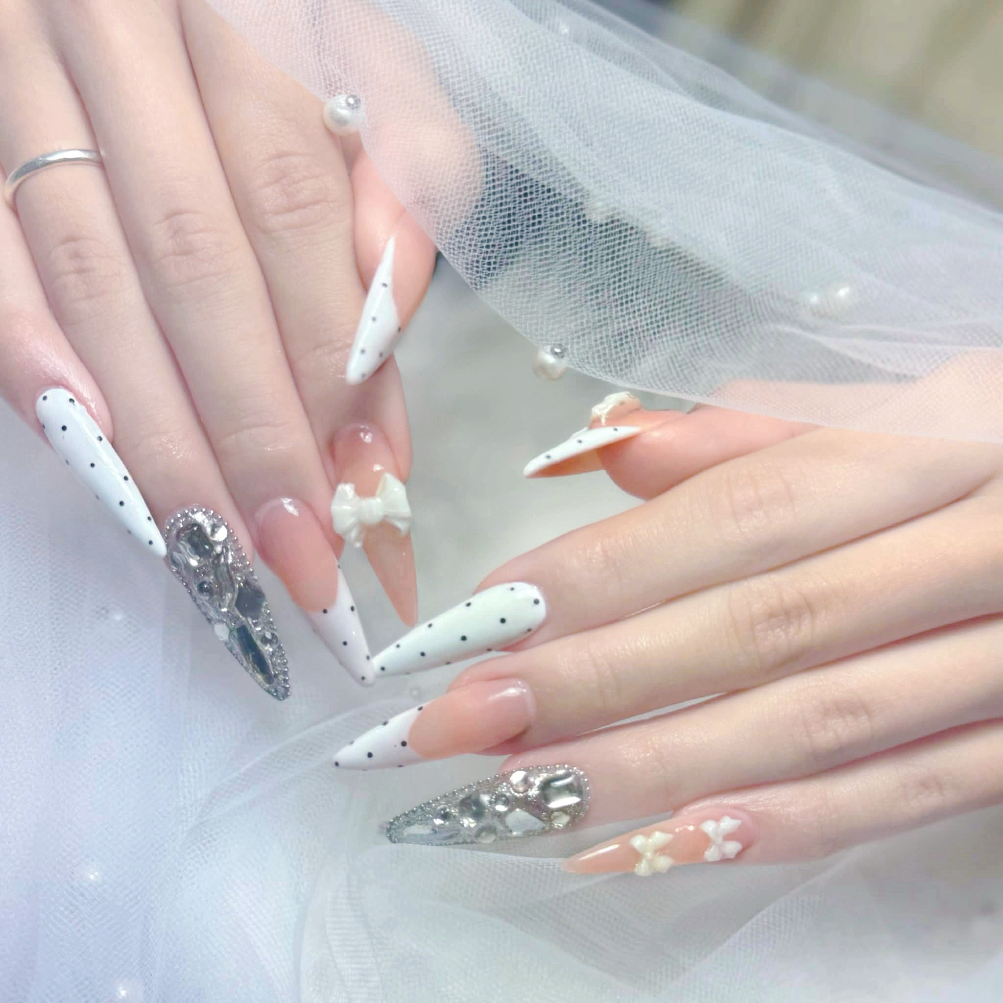 Aurora_nail
