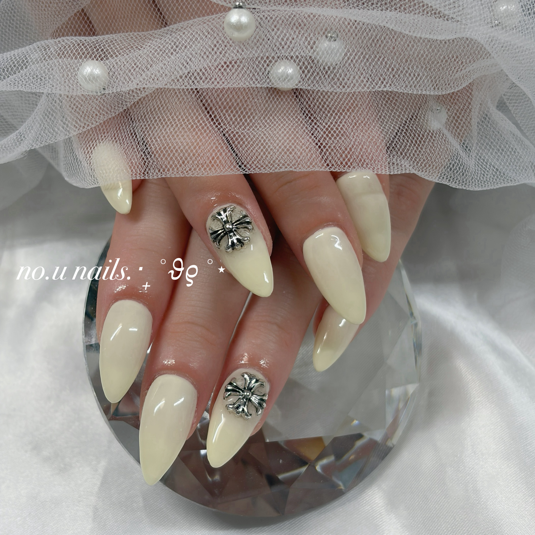 no.U_nails