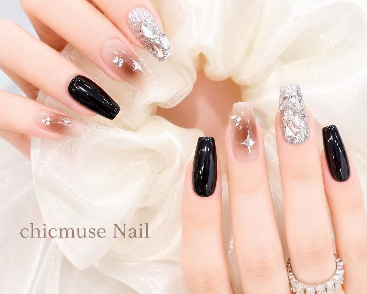 Yuna_nail.