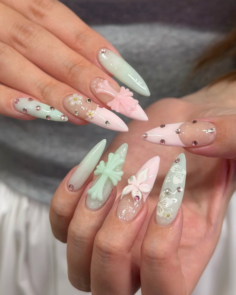 AMI_NAIL_KEBUKURO