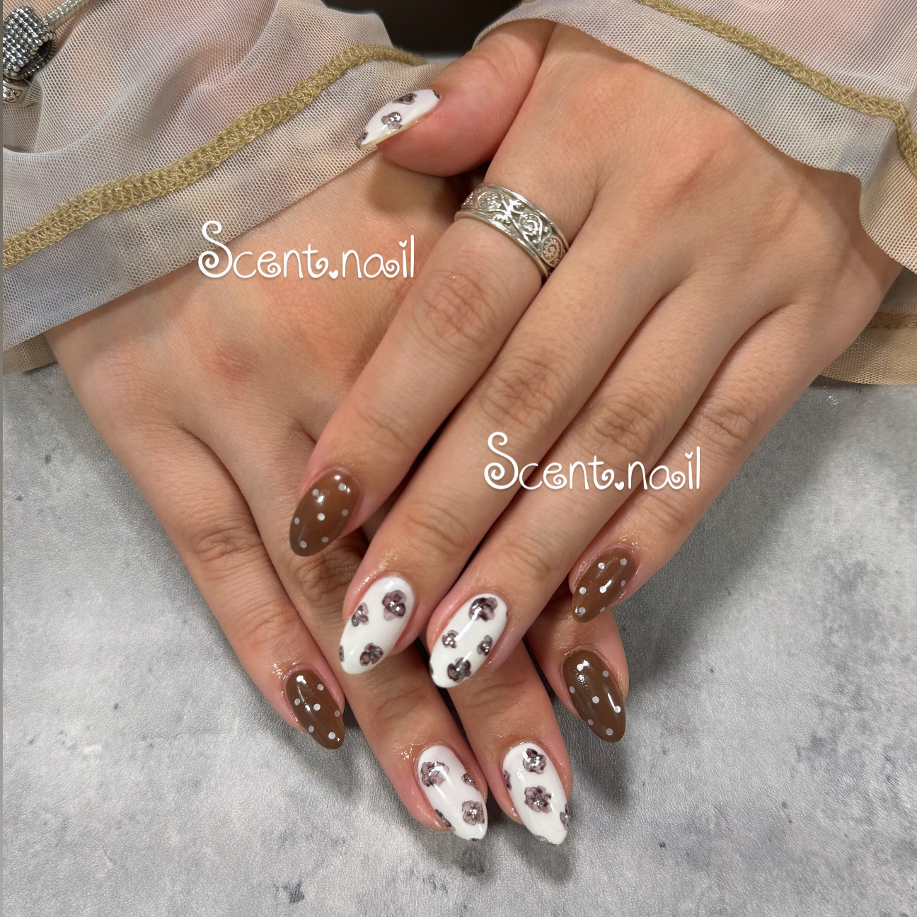 Scent.nail