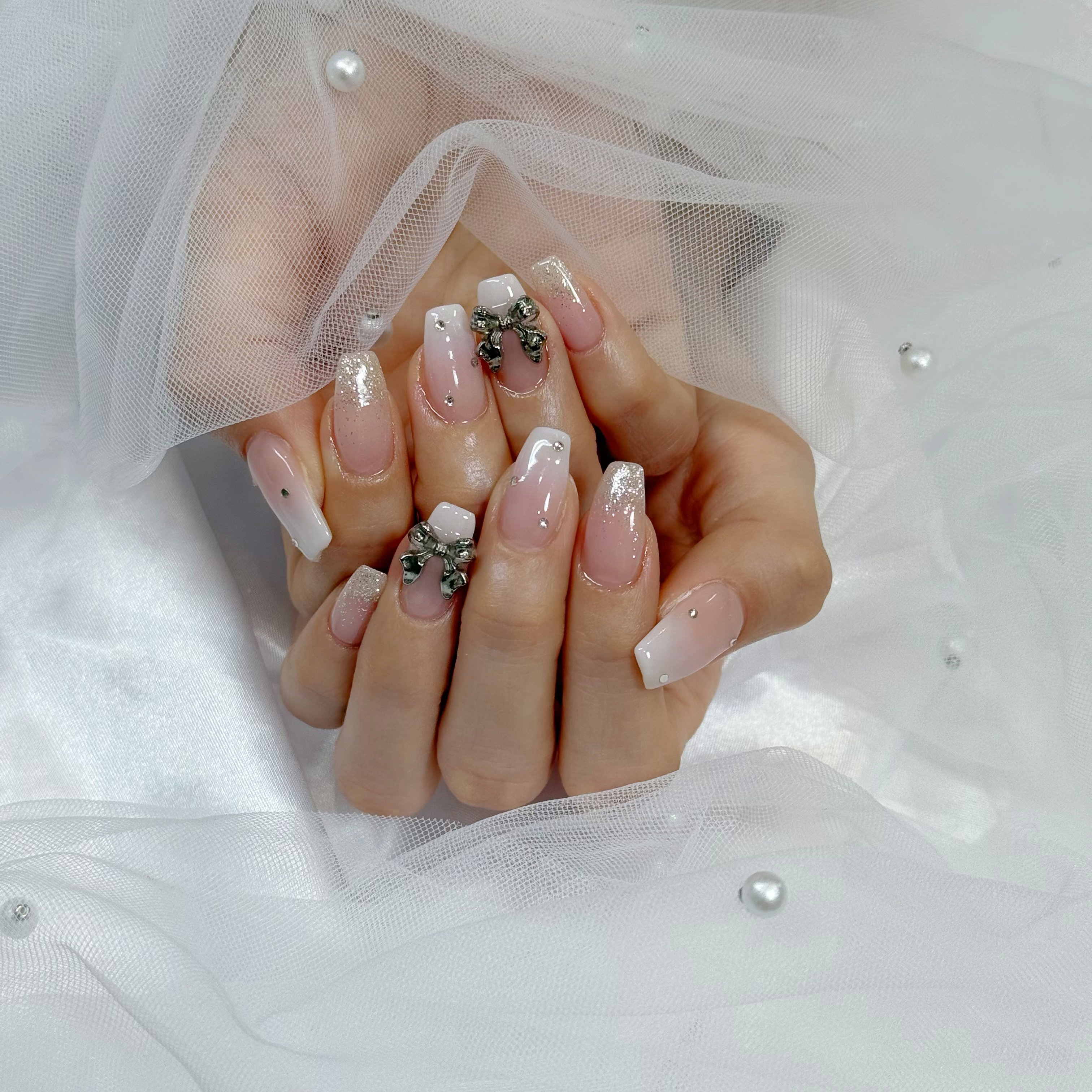 nail_by_lit