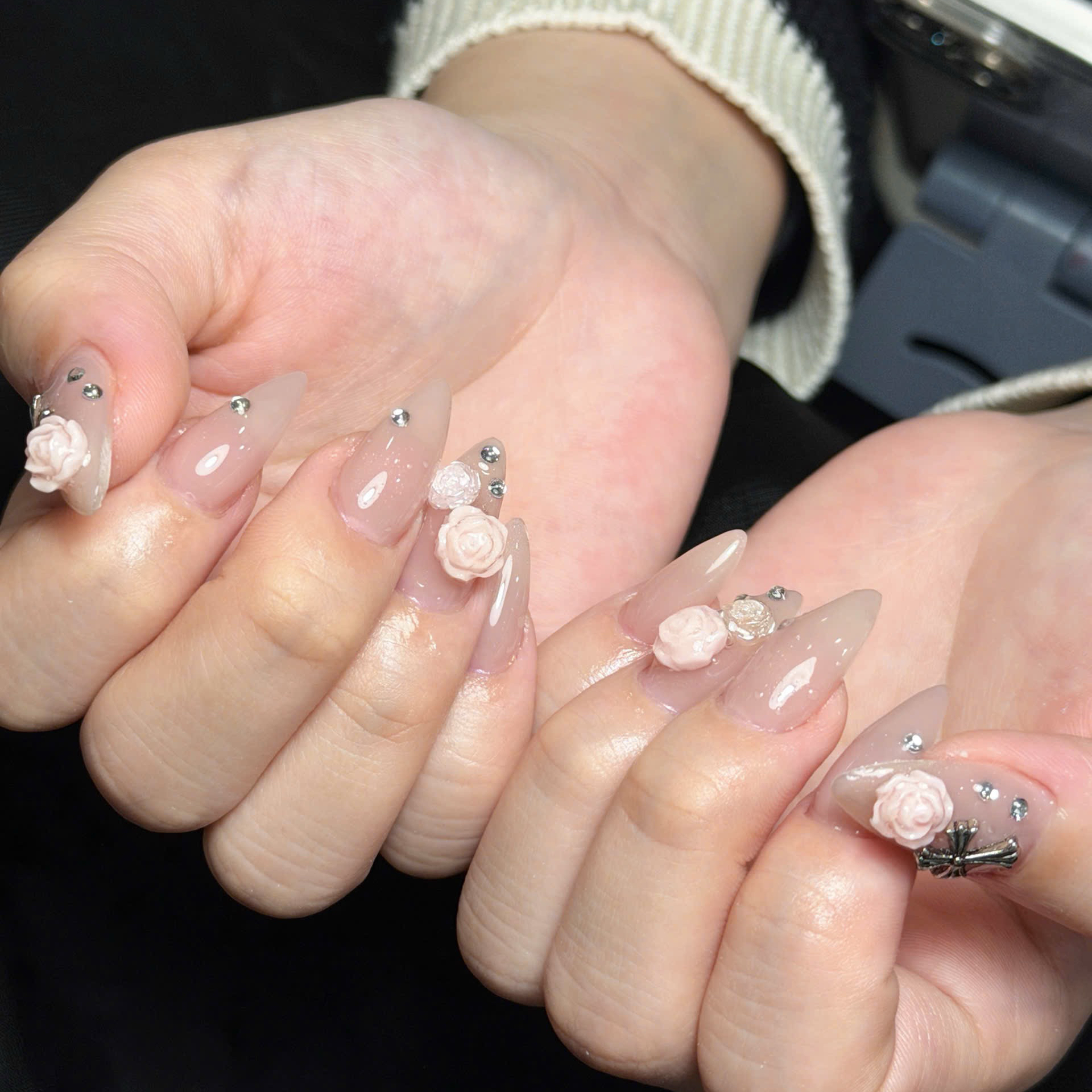 Lyna_Nails