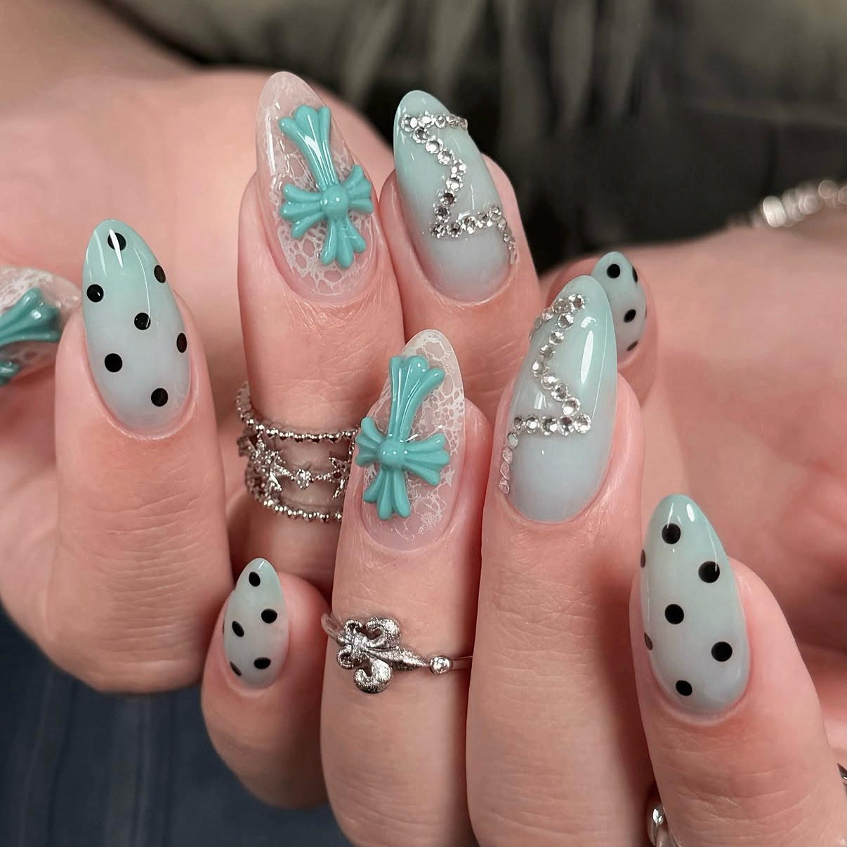 Julie_nail