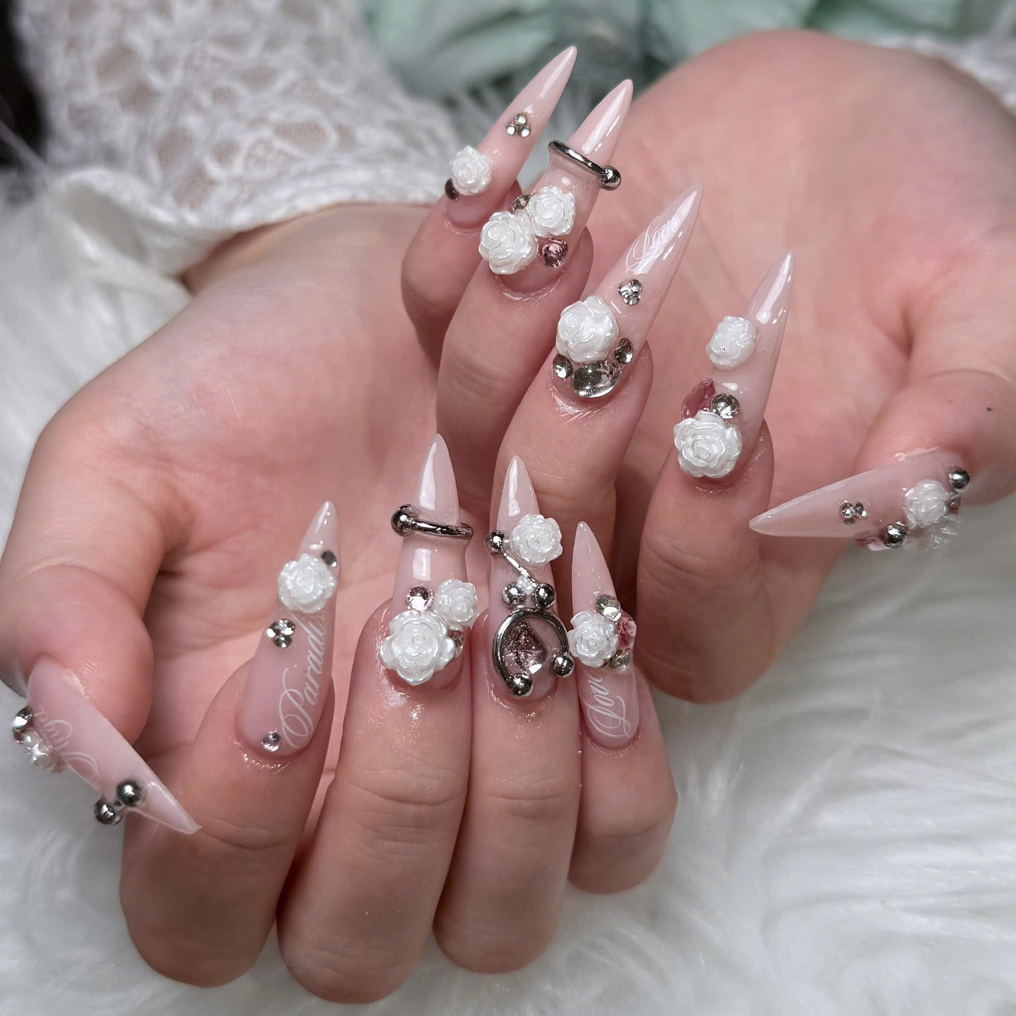 Michi_nails_salon