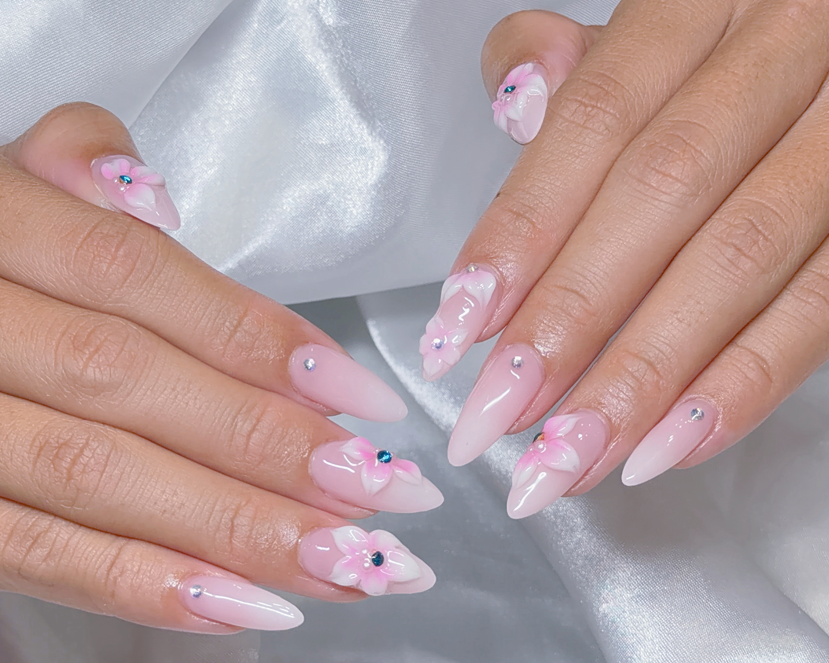 kira.Lilynailstudio