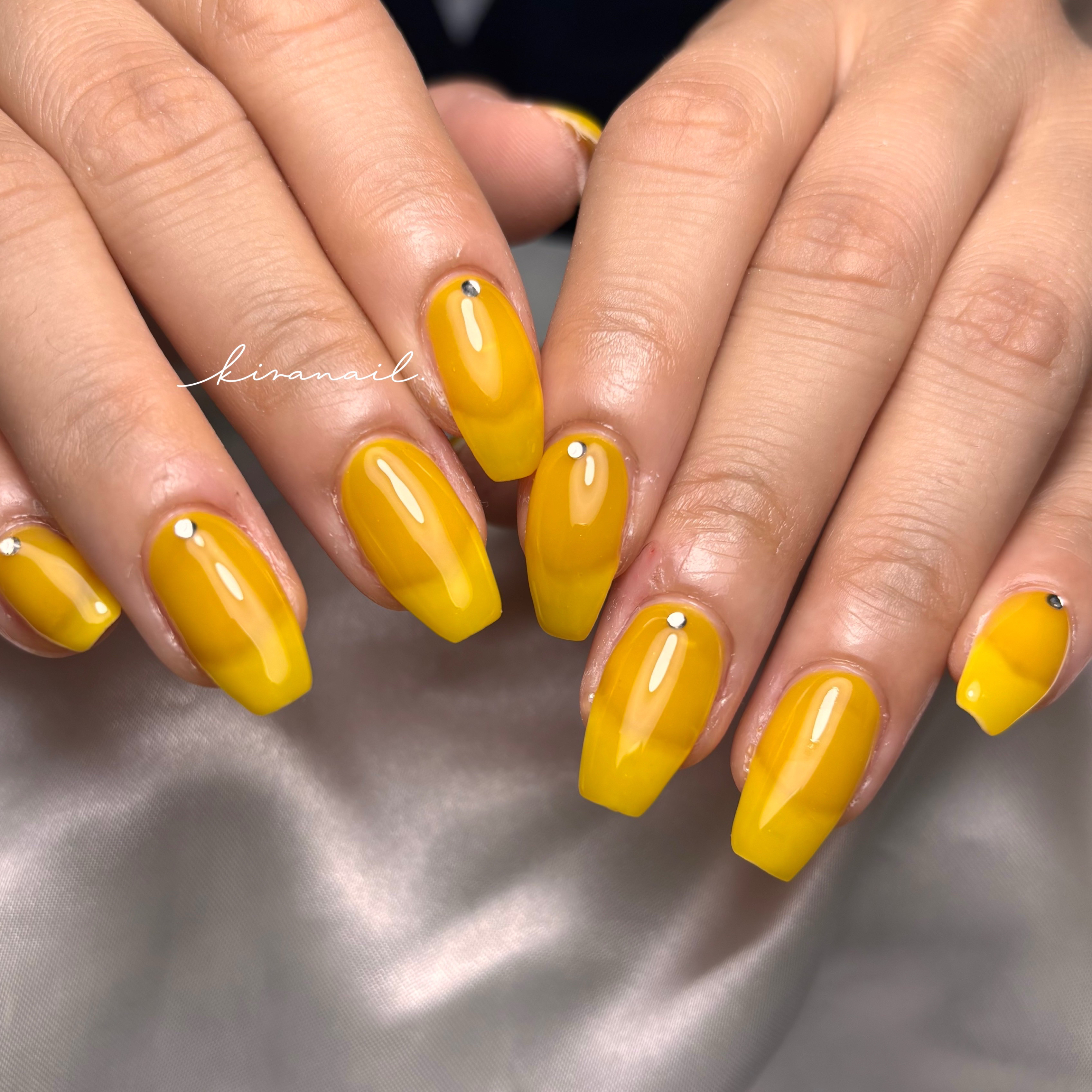Nail_KIRA