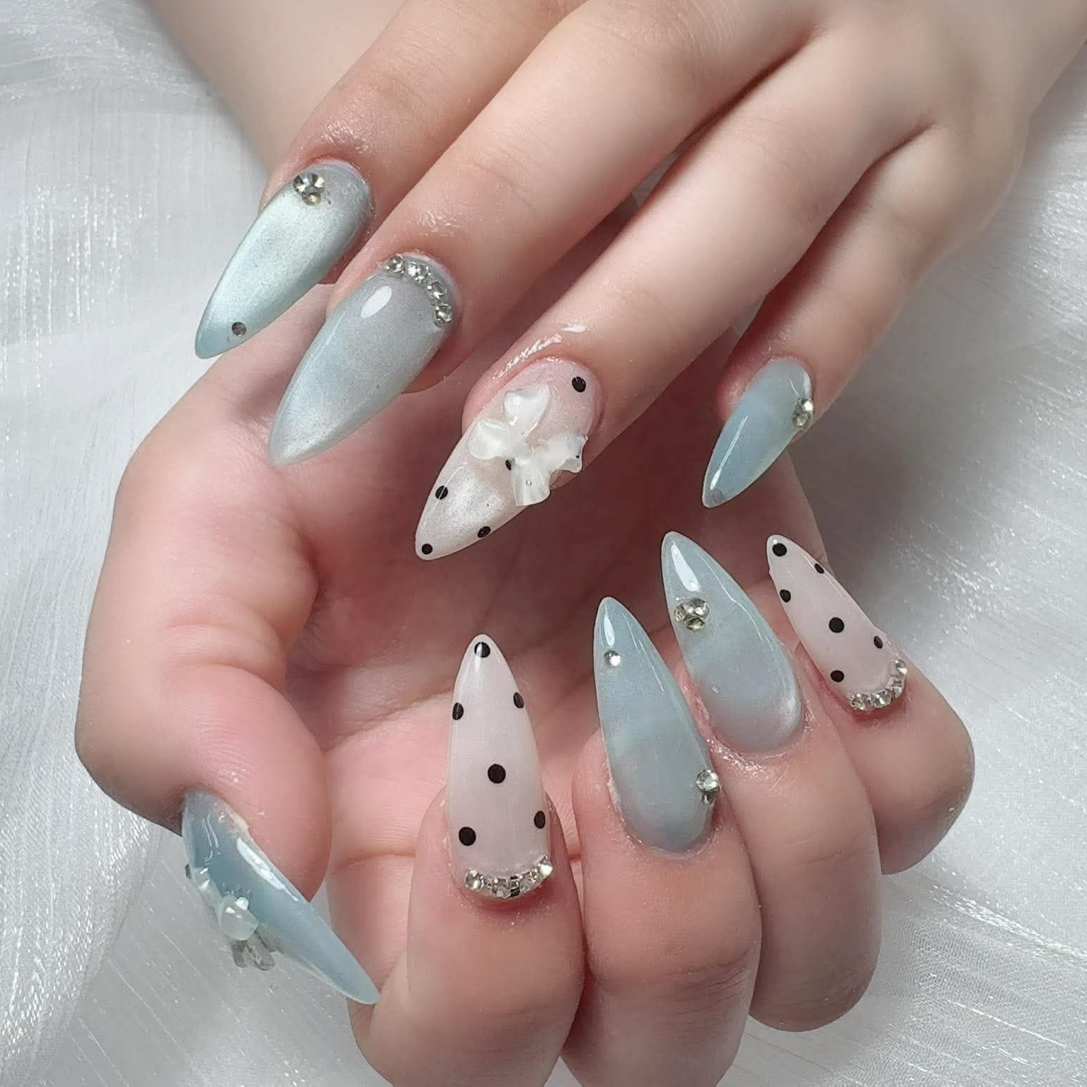 suki.Nail