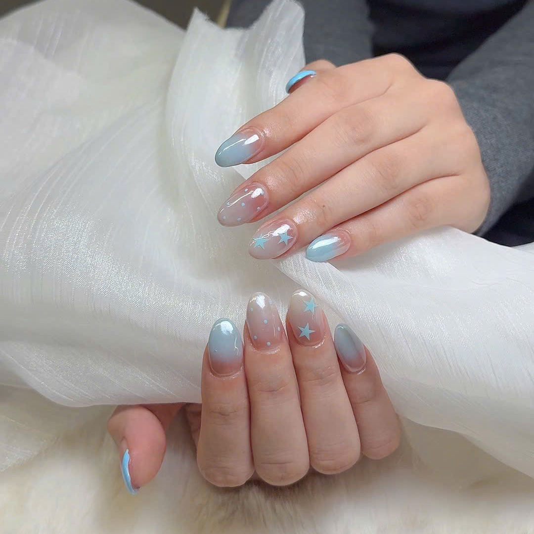 Berry_nails