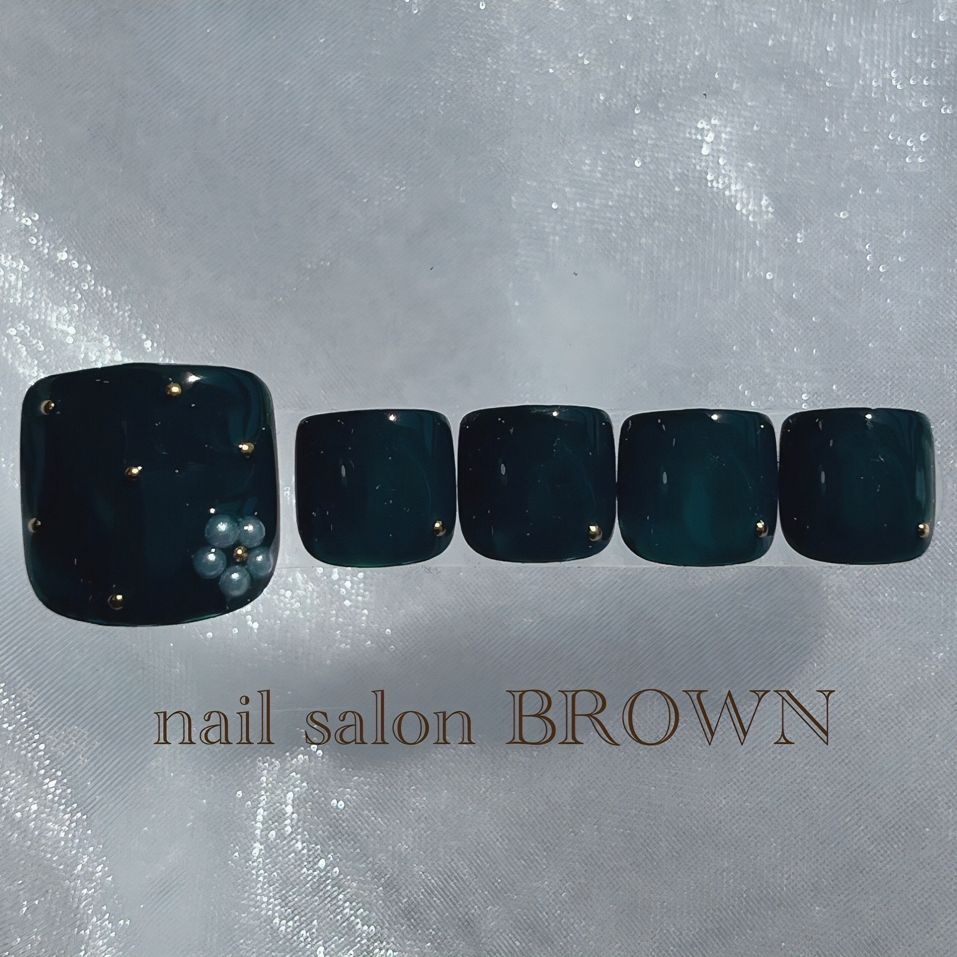 nail_salon.BROWN