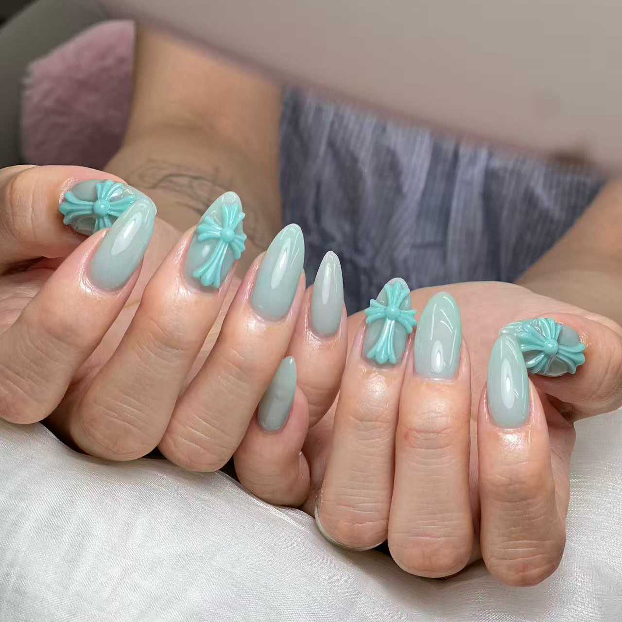 Bloom_Nail