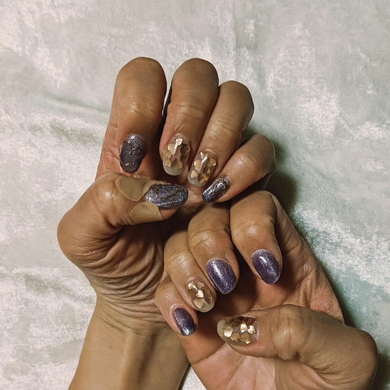 Nail_y_tama