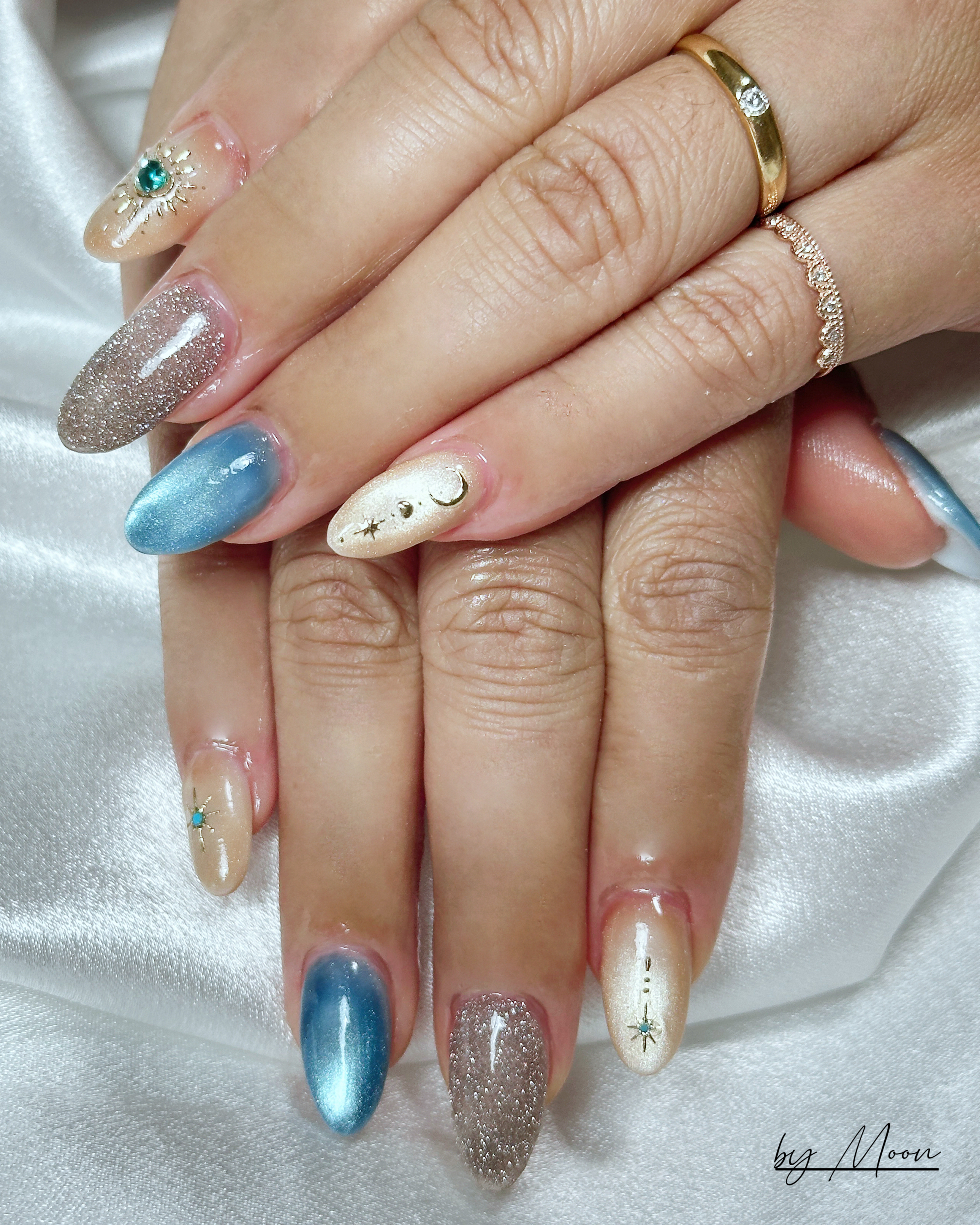 Moon_nail96