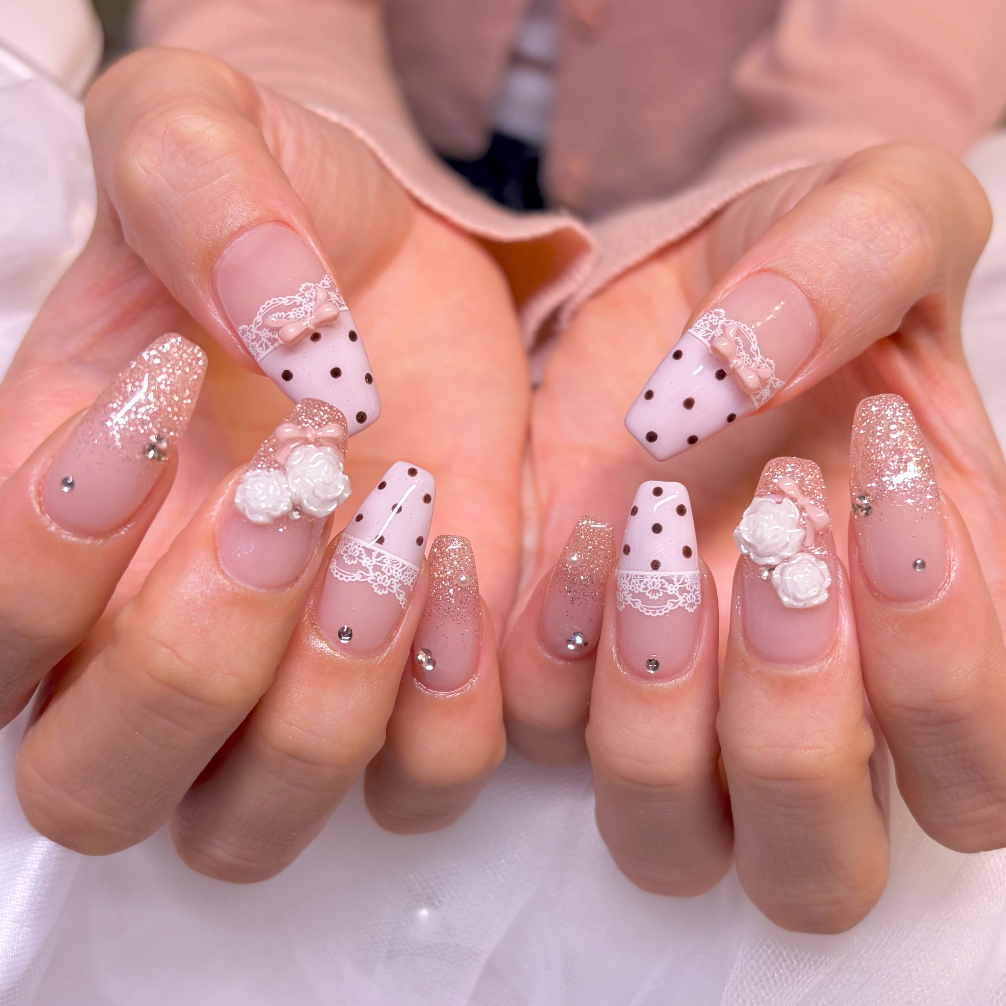 emu.nails