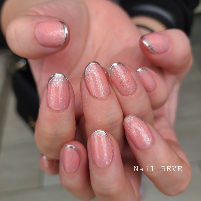 nail_reve