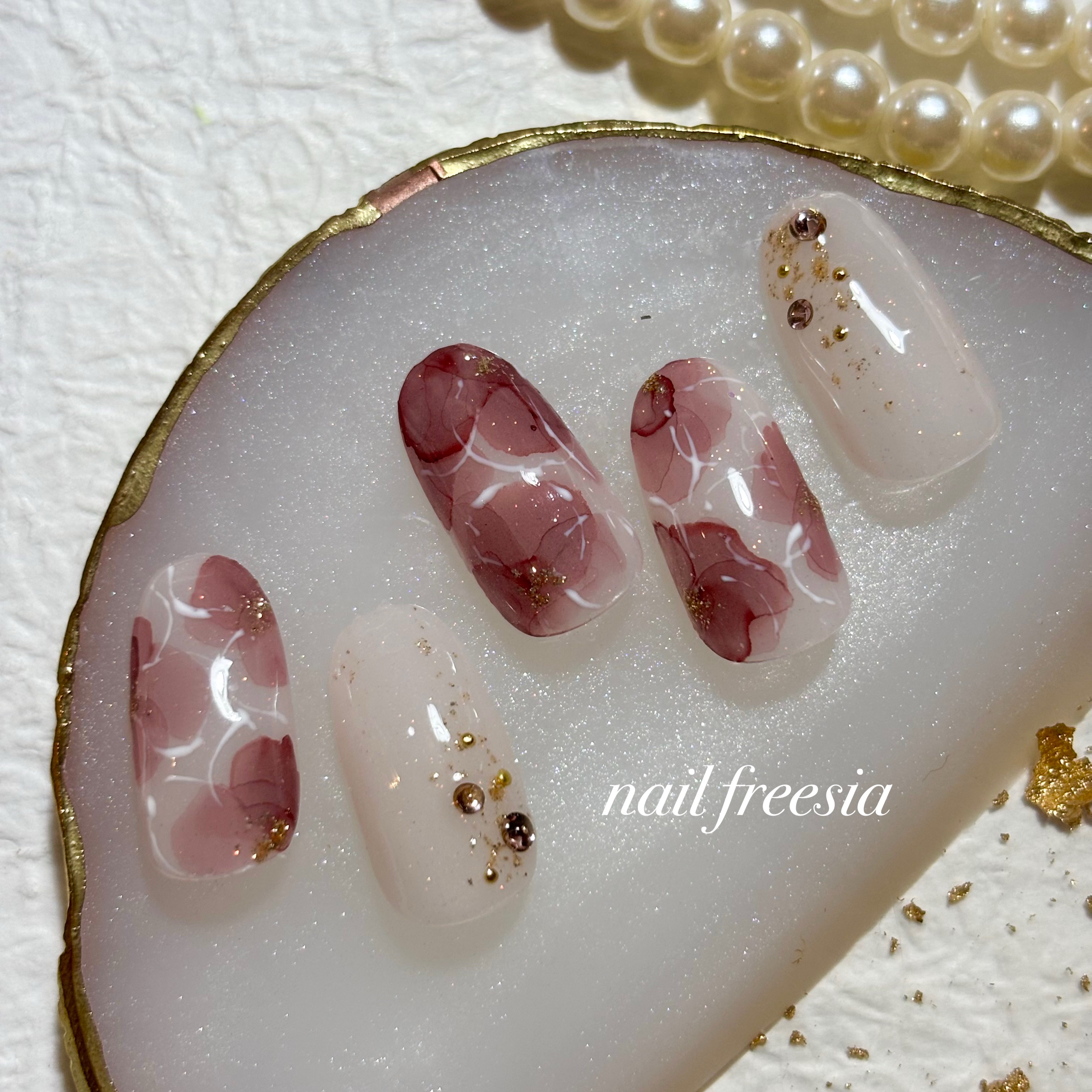 nail_freesia