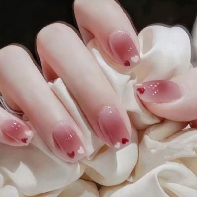 チックハートネイル