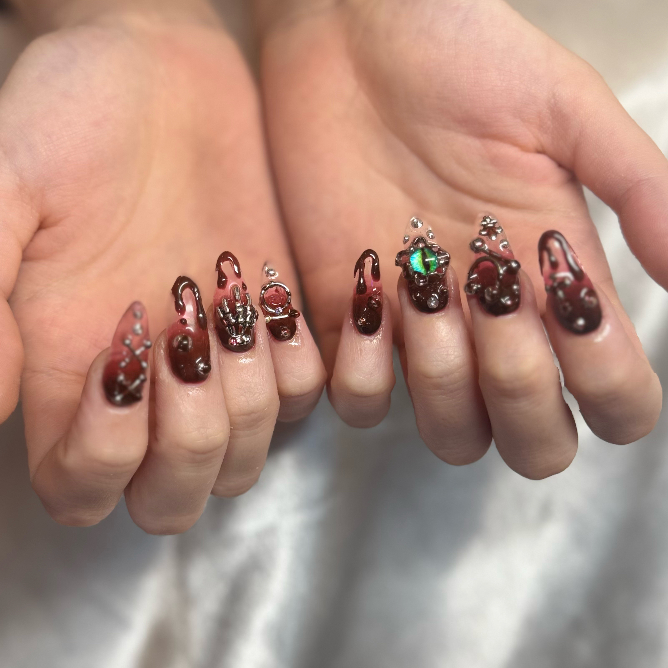 Adamnail_aya