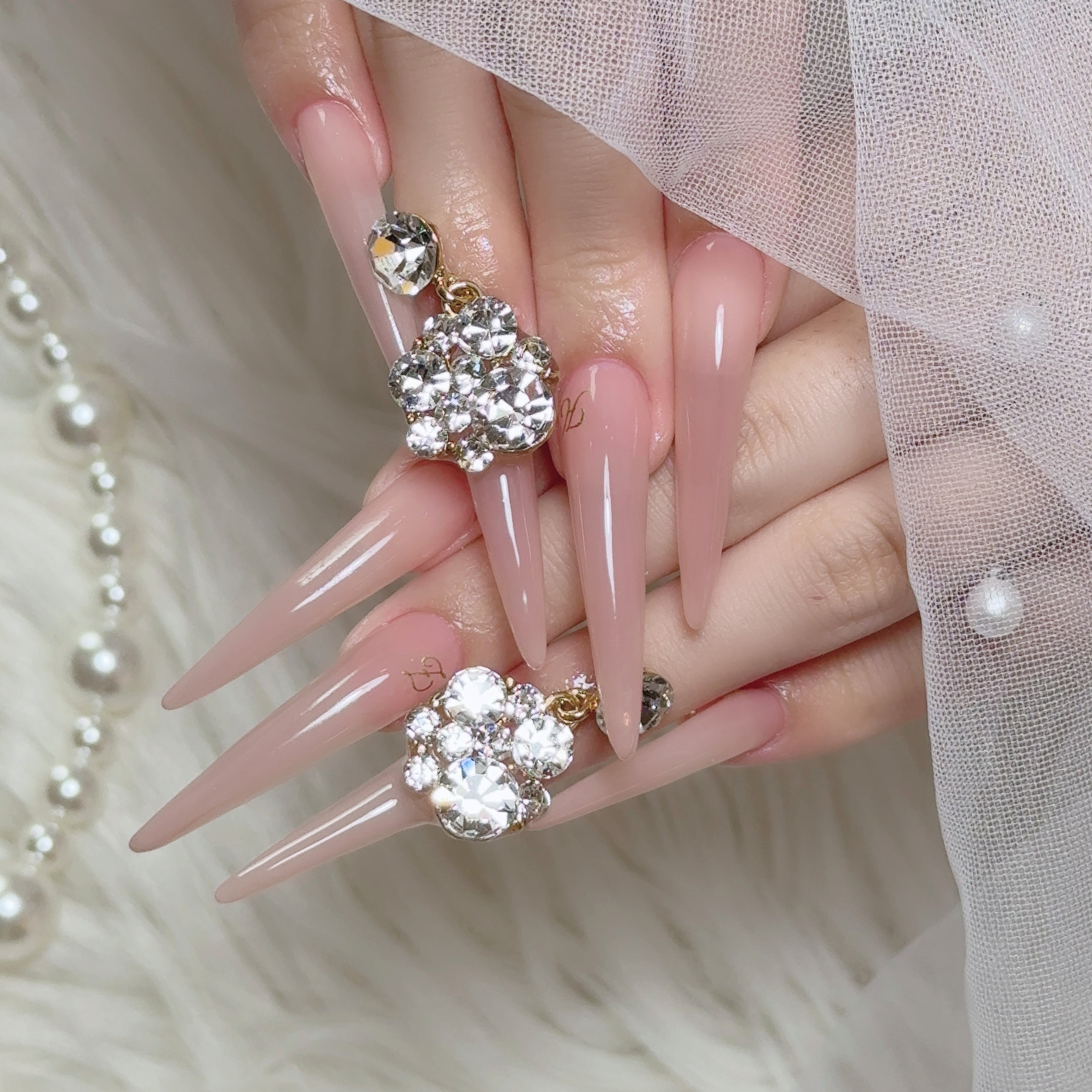 crea_nail369