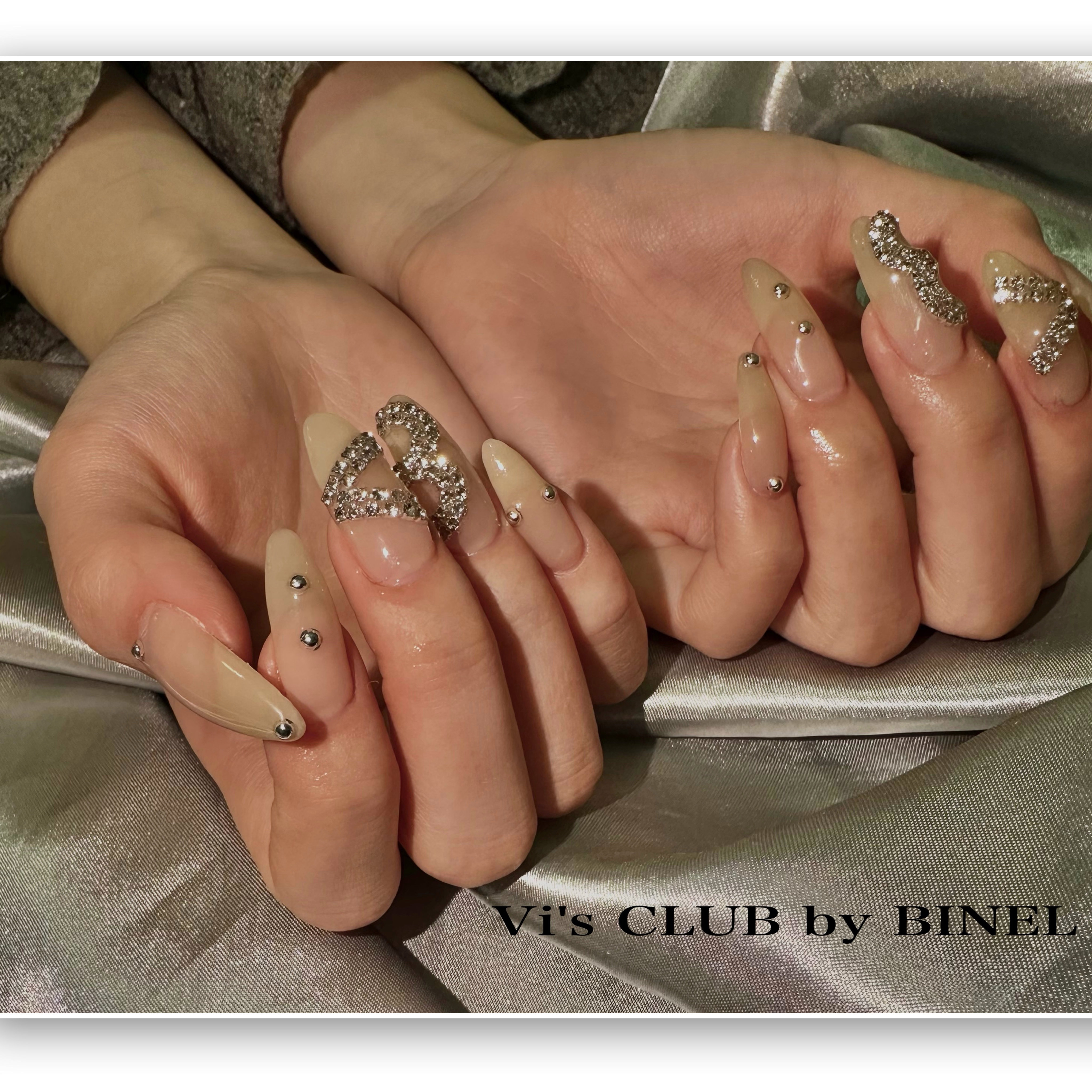 BINEL_Reina