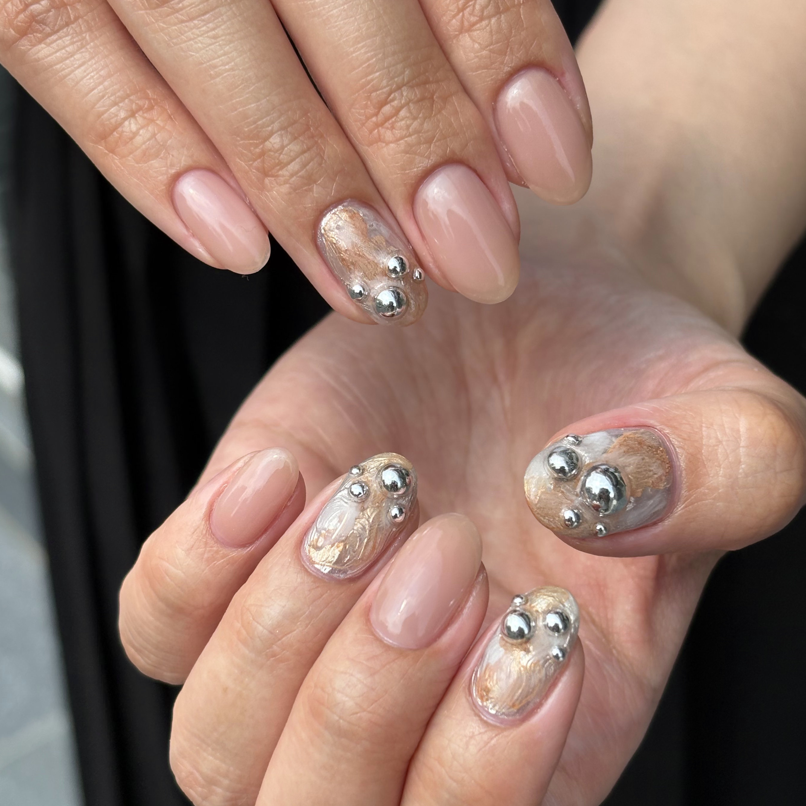neouv_nail