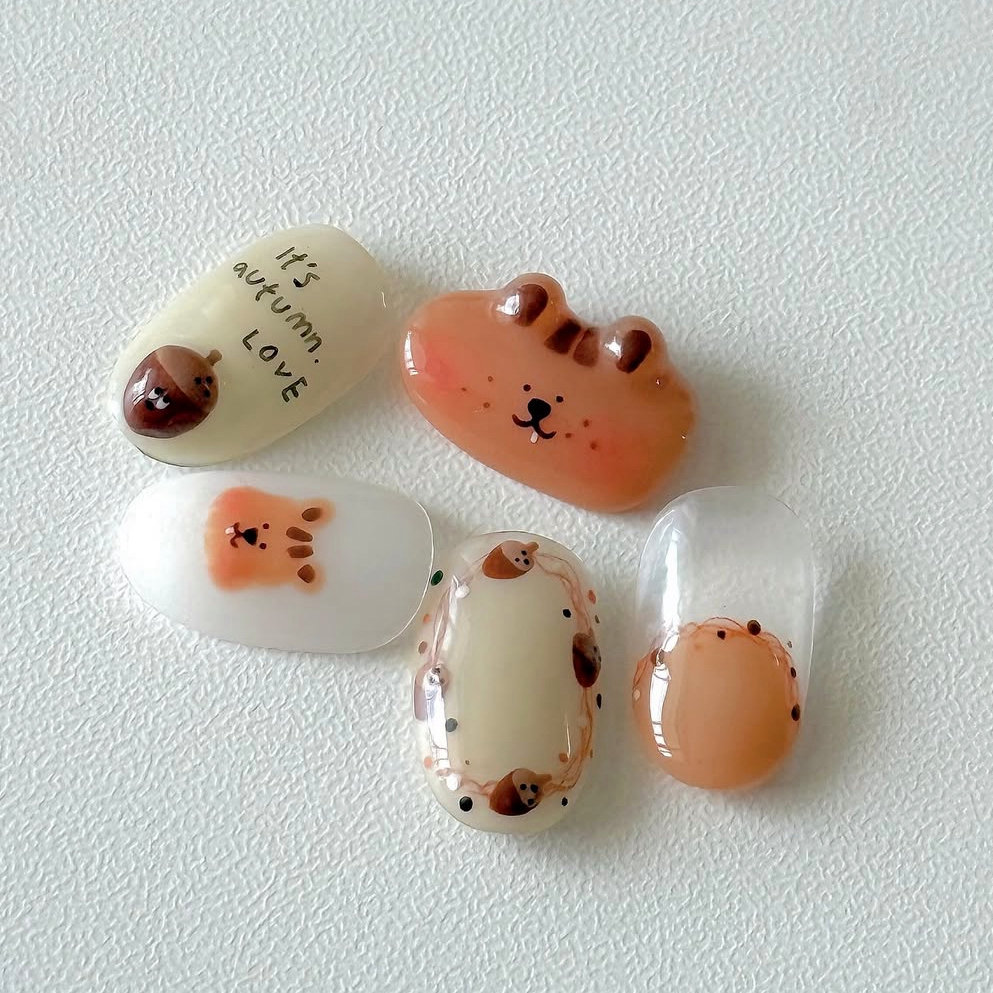 minimus._.nails