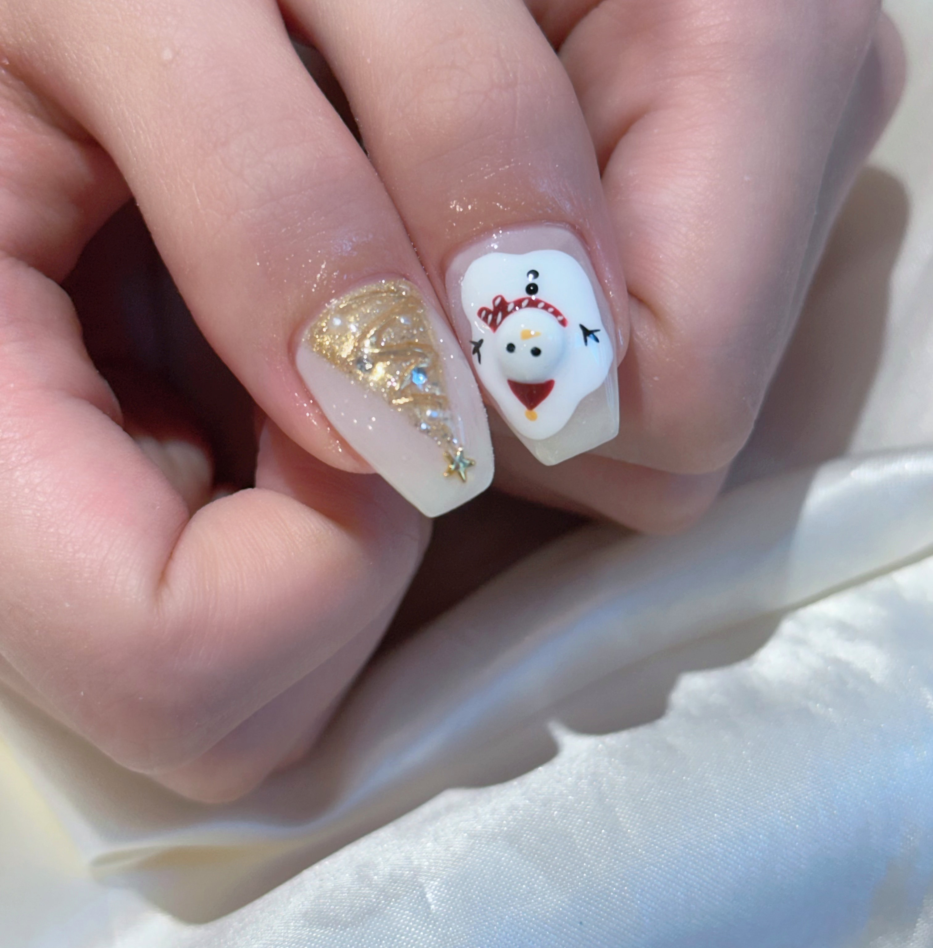 ruka_nail.o0