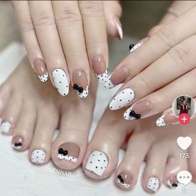 💅ハンド＋🦶フットコース　シンプルデザイン　ケア込み