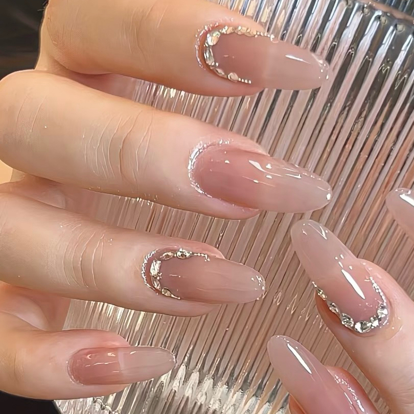 NEWNAIL