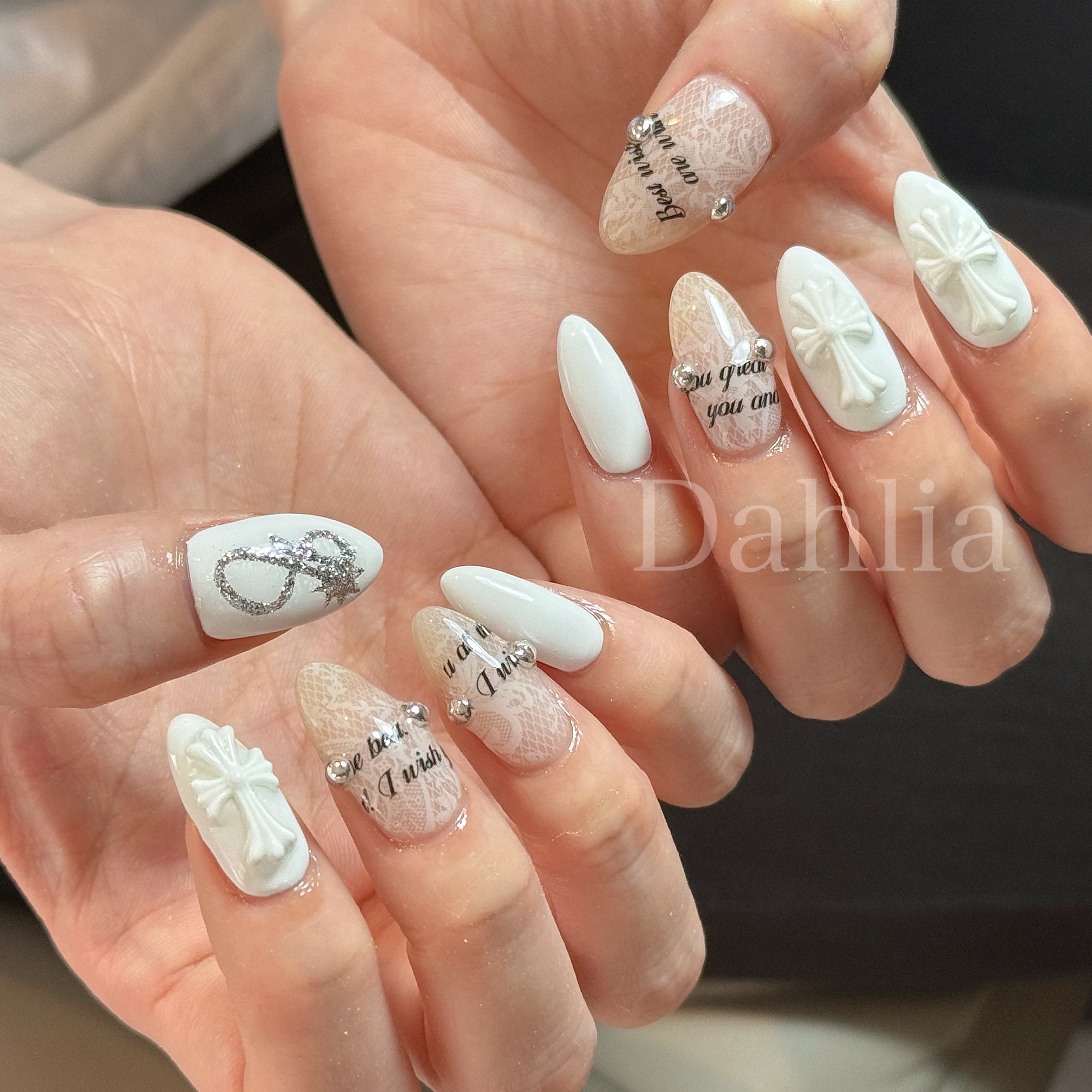Dahlia_nail.
