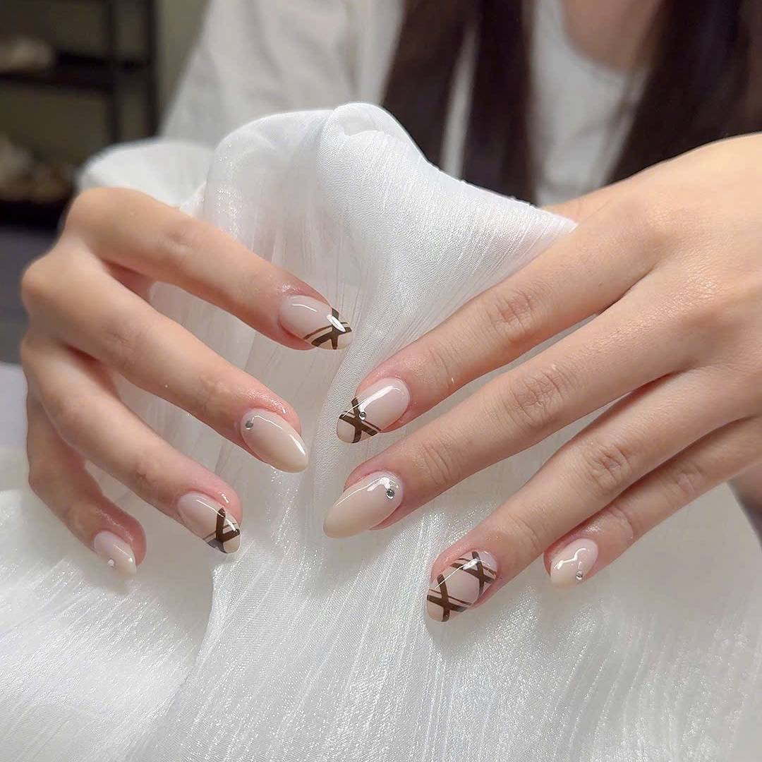 Berry_nails