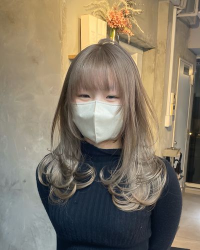 💜ネイリー限定クーポン💜ホワイト目指したい方！
ブリーチ2回✖️カラーのメニュー🫧