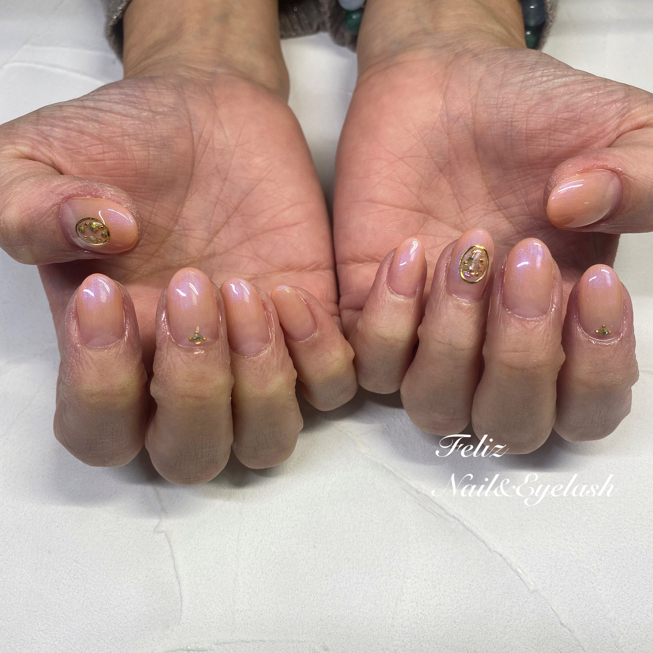 Feliz_nail_eyelash