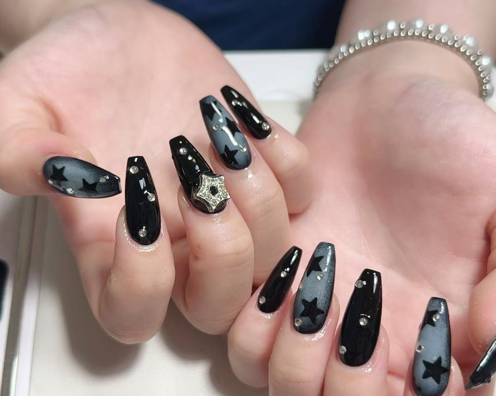 Nail.circles.