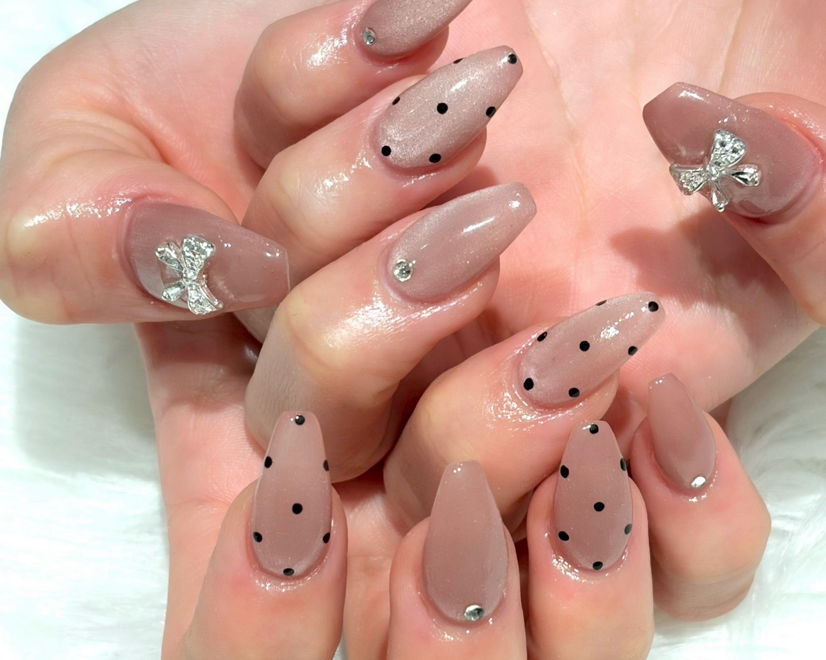 y_____nail